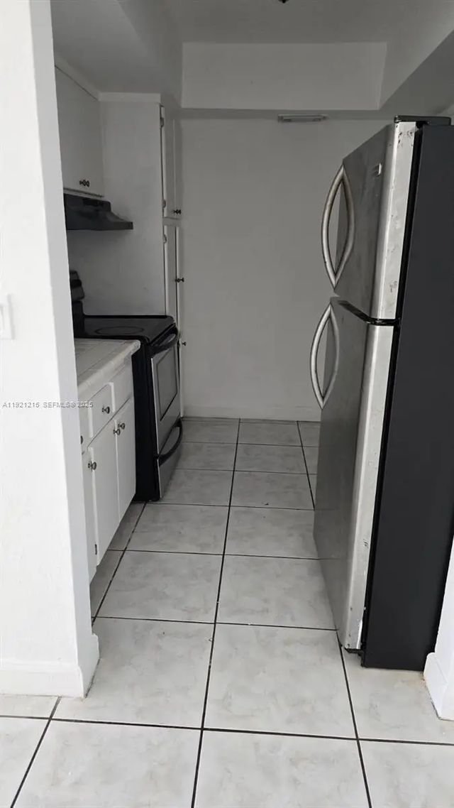 3 of 11 - 1885 Ne 121st Street #17, North Miami, FL