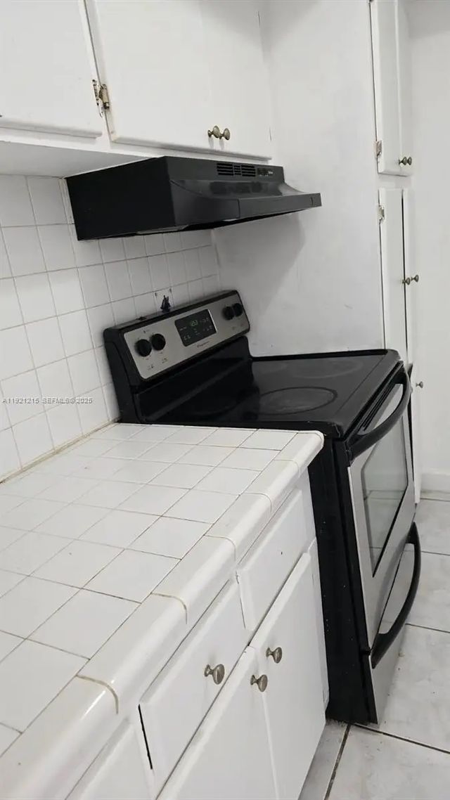 4 of 11 - 1885 Ne 121st Street #17, North Miami, FL