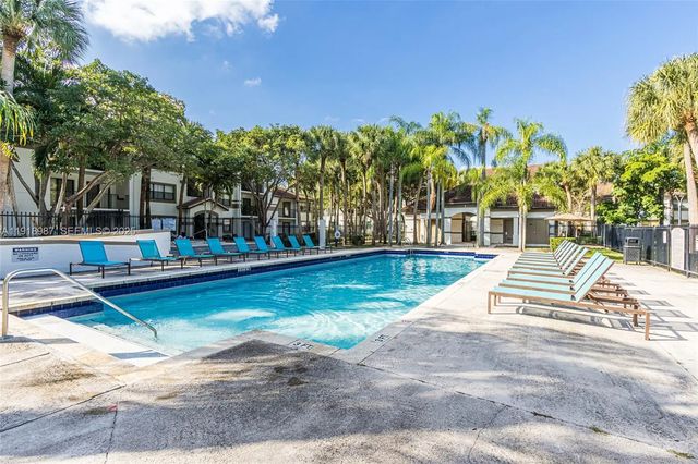 2 of 24 - 650 S Park Road #13-5, Hollywood, FL