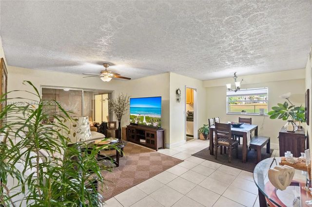 4 of 18 - 8000 Lagos De Campo Boulevard #a-104, Tamarac, FL