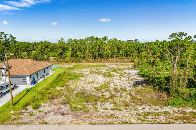 5 of 16 - 842 Genoa Avenue, Lehigh Acres, FL