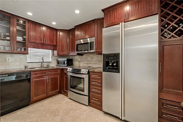 9320 S Hollybrook Lake Drive #103, Pembroke Pines