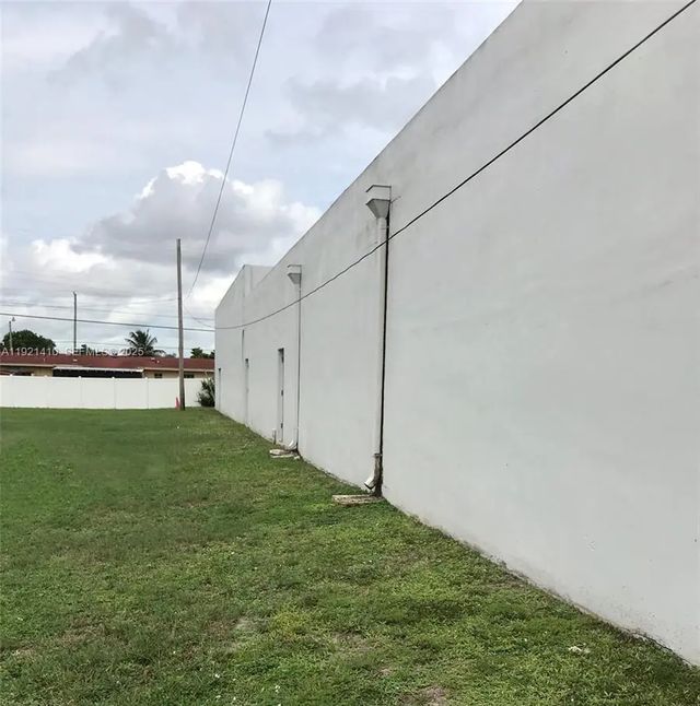 5 of 27 - 4481 Nw 167th Street, Miami Gardens, FL