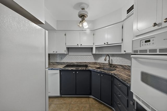 2151 Ne 42 Nd Court #136, Lighthouse Point