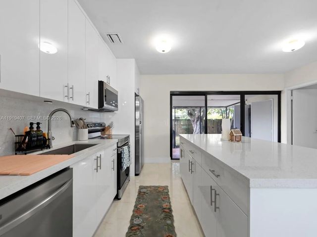 1562 Nw 8th Avenue, Homestead