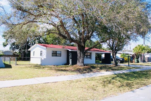 2 of 23 - 1562 Nw 8th Avenue, Homestead, FL