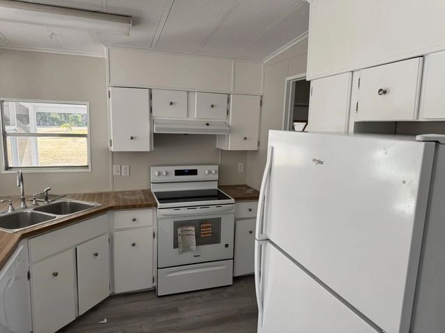 3 of 20 - 4 San Felipe, Fort Pierce, FL