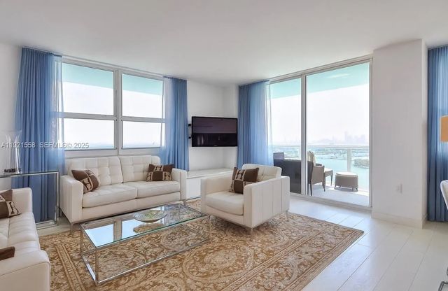 3 of 21 - 650 West Avenue #2801, Miami Beach, FL