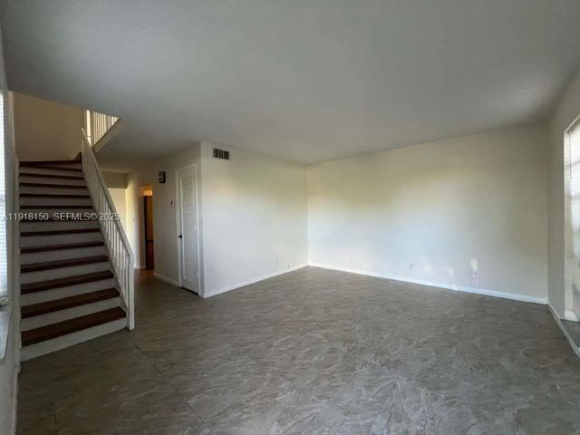 5 of 22 - 721 Se 1st Way #b18, Deerfield Beach, FL
