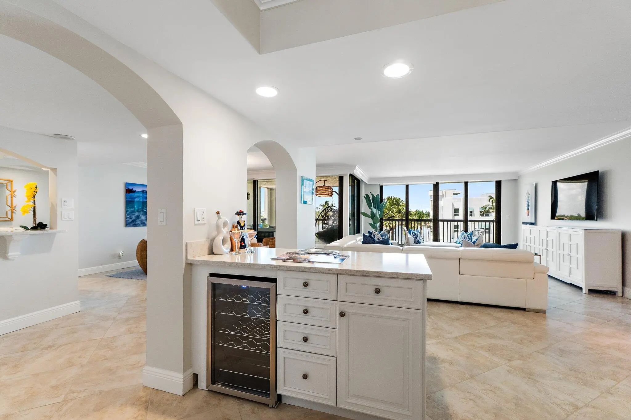 Image 17: R11143751