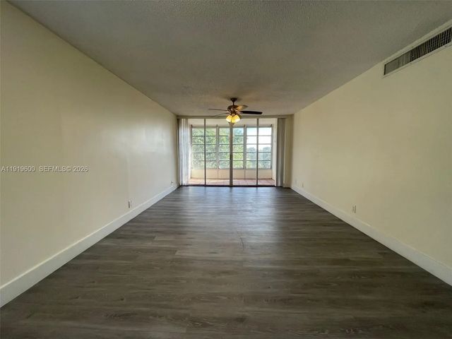5 of 63 - 9471 Evergreen Place #401, Davie, FL