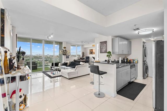 1871 S River Drive #1402, Miami