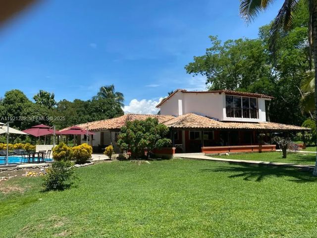 Finca La Melissa Finca La Melissa Parcelacion Lane #chorquina, 
