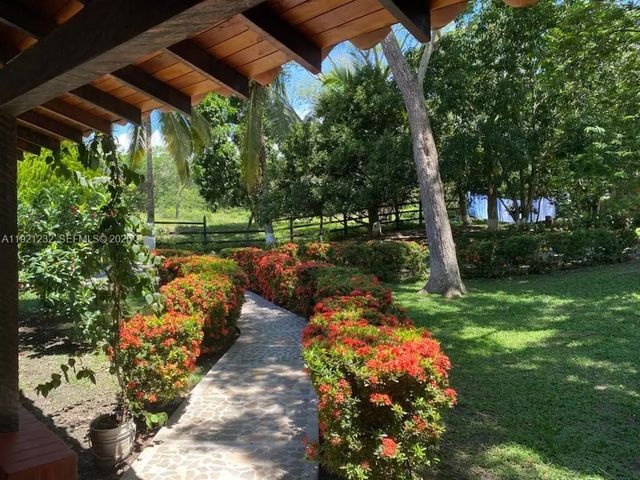 2 of 14 - Finca La Melissa Finca La Melissa Parcelacion Lane #chorquina, , FL