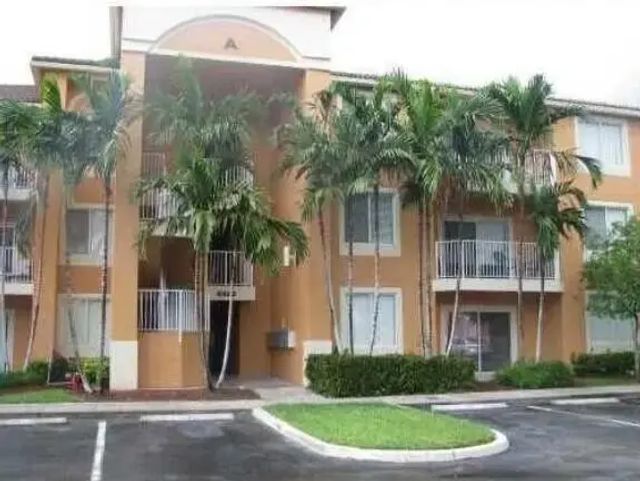 6936 Sw 39 Street #304d, Davie