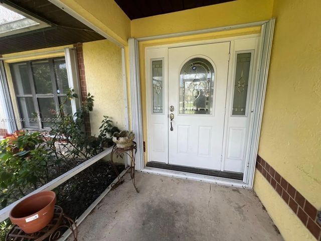 2 of 16 - 2410 Se Renick Avenue, Port St. Lucie, FL