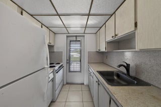 Photo of Listing #R11143877