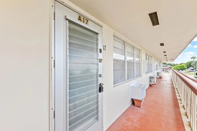 17 Andover A, West Palm Beach