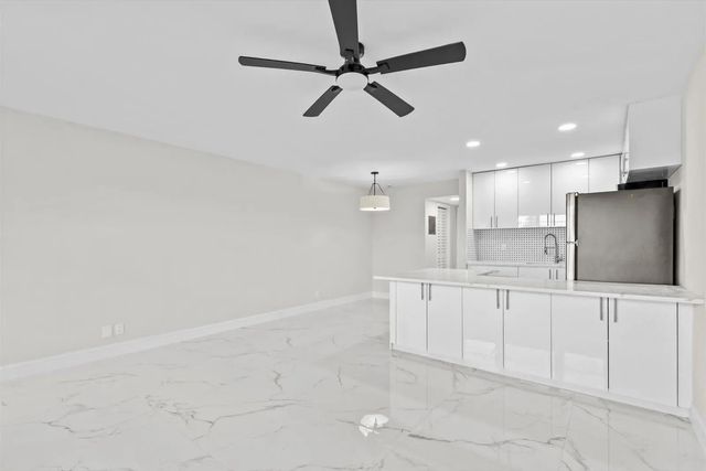 3 of 23 - 17 Andover A, West Palm Beach, FL