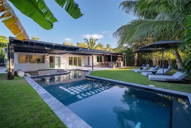 10618 Ne 11th Court, Miami Shores