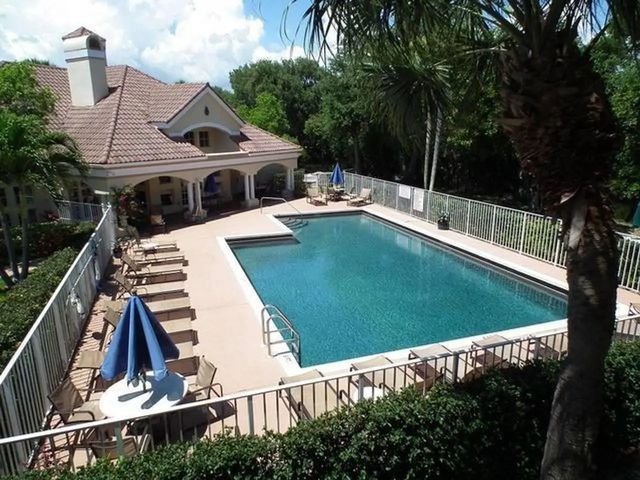 3 of 11 - 815 W Boynton Beach Boulevard #15-204, Boynton Beach, FL