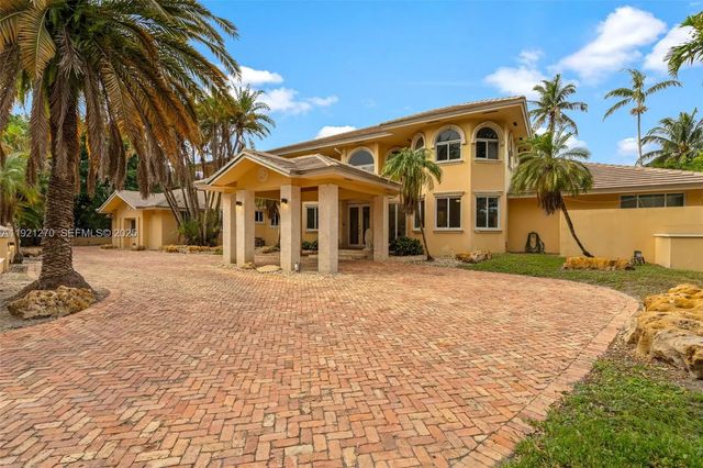2 of 95 - 7225 Gleneagle Drive, Miami Lakes, FL