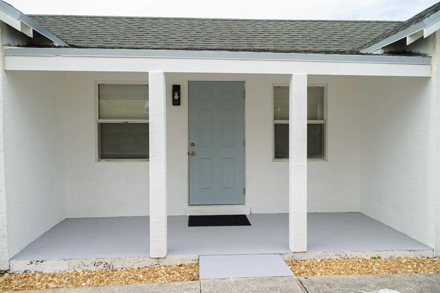 2 of 40 - 908 W 5th Street, Riviera Beach, FL