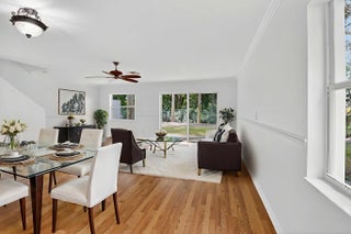 Photo of Listing #R11144037