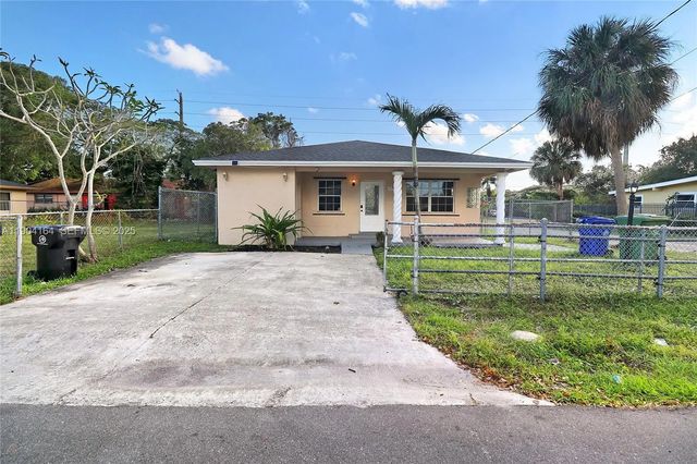 2 of 31 - 1722 Nw 8th Court, Fort Lauderdale, FL