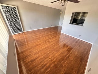 Photo of Listing #R11144076