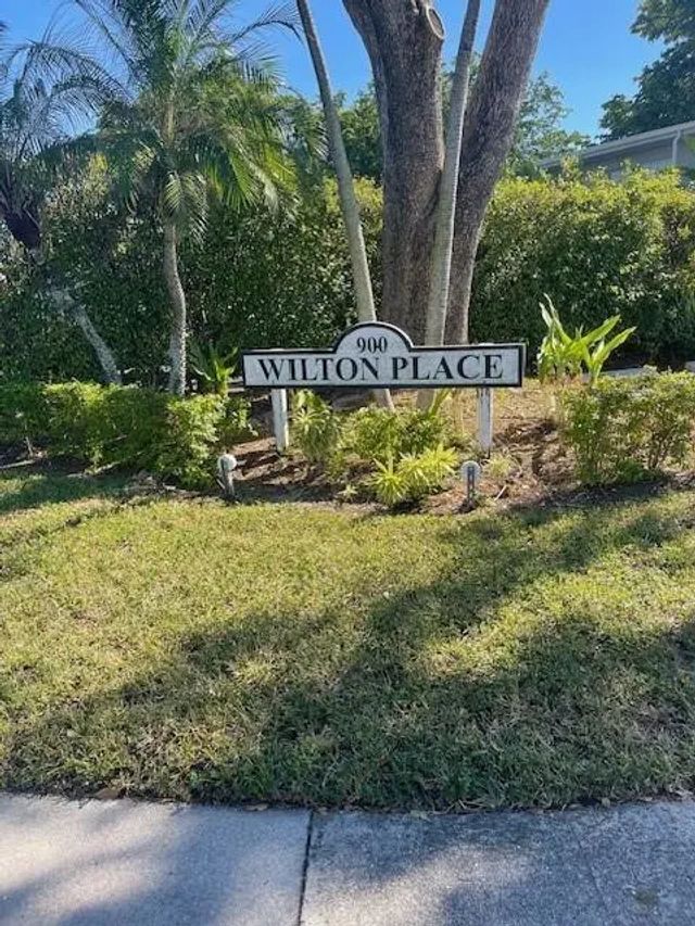 900 Ne 26 Street #15, Wilton Manors