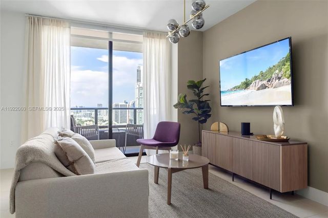 3 of 91 - 159 Ne 6th Street #3209, Miami, FL