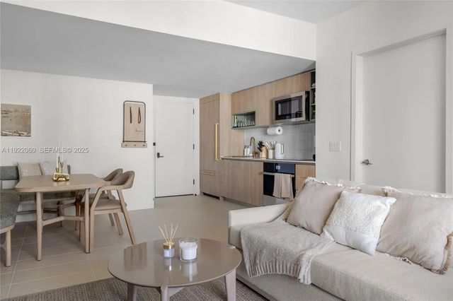 4 of 91 - 159 Ne 6th Street #3209, Miami, FL
