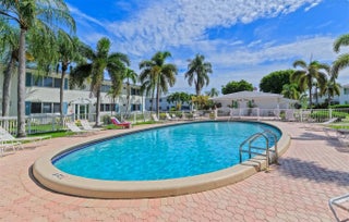 Photo of Listing #F10536031