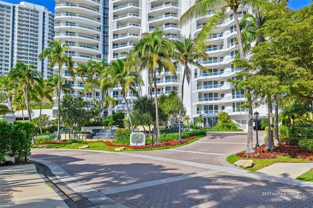3 of 50 - 21050 Point Place #2001, Aventura, FL