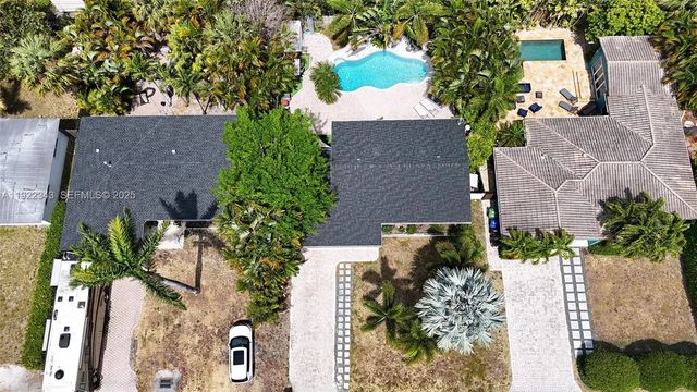 3 of 22 - 1401 Ne 14th Court, Fort Lauderdale, FL