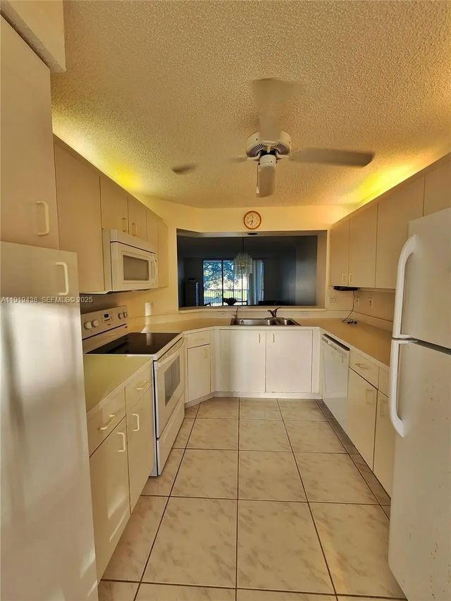 3 of 15 - 7852 Trent Drive #206, Tamarac, FL