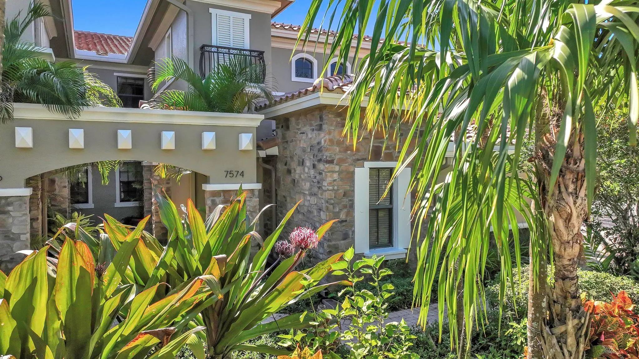 7574 Old Thyme Court #9d, Parkland