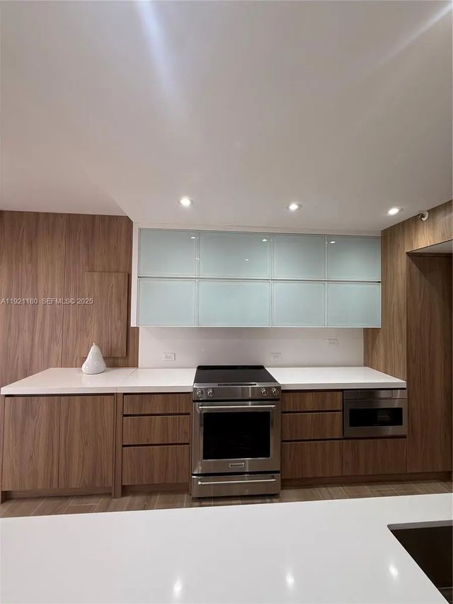 5 of 56 - 20191 E Country Club Drive #504, Aventura, FL