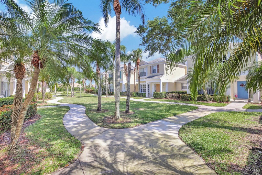 10890 Sea Hibiscus Lane #10890, Tamarac