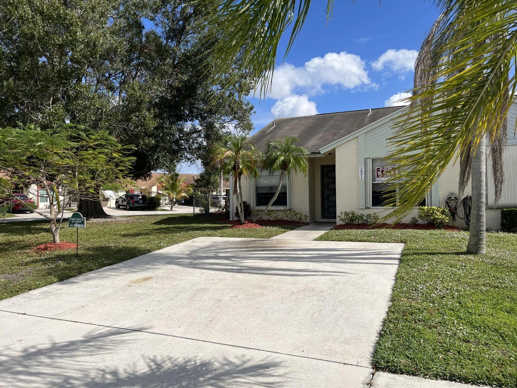 251 Palmetto Court, Jupiter