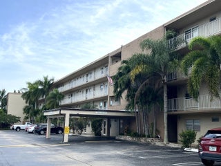 Photo of Listing #R11144404