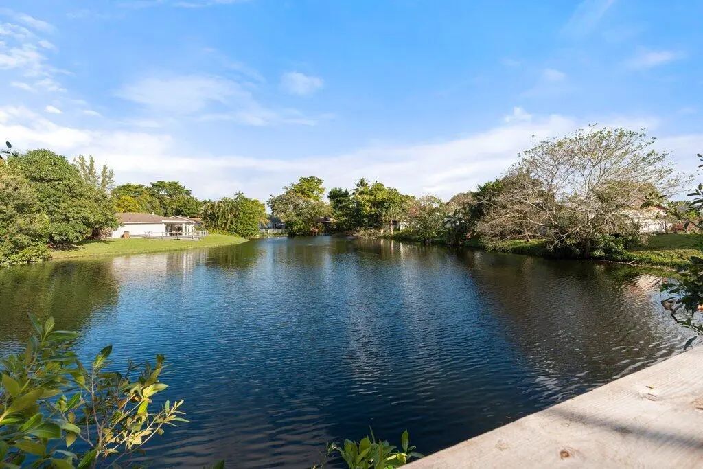 288 Nw 39th Way, Deerfield Beach