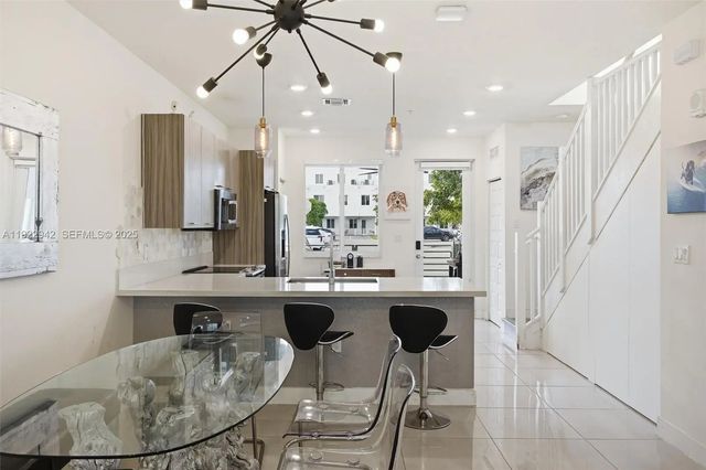 6420 Nw 102nd Path #110, Doral