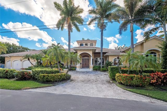 2 of 31 - 3220 Ne 165th Street, North Miami Beach, FL
