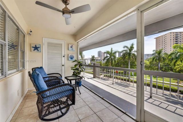 300 Layne Boulevard #303, Hallandale Beach