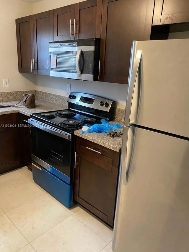 5 of 14 - 2416 Nw 79th Terrace, Miami, FL