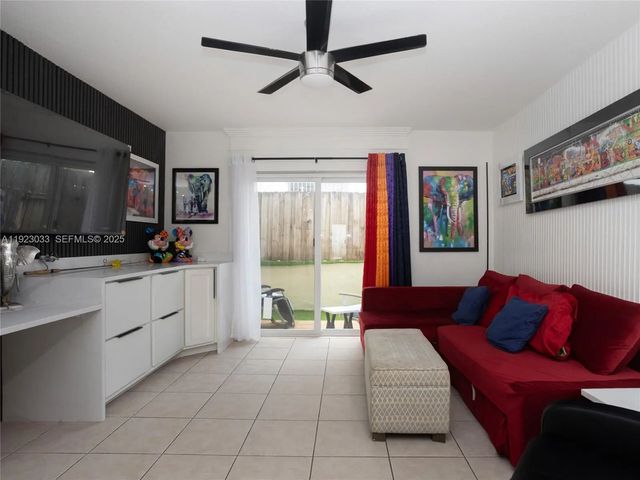4 of 35 - 437 Sw 3rd Street #2, Miami, FL