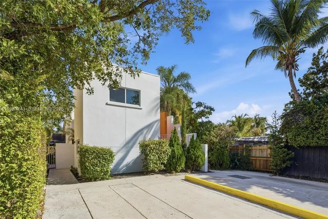 2 of 47 - 1045 Sw 25th Avenue, Miami, FL