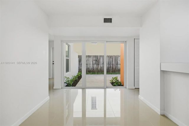 3 of 47 - 1045 Sw 25th Avenue, Miami, FL